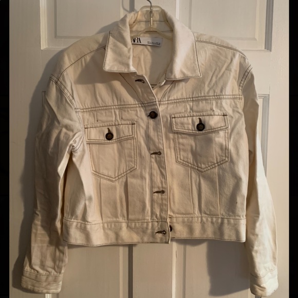 White Jean Jacket -Zara - Picture 1 of 3